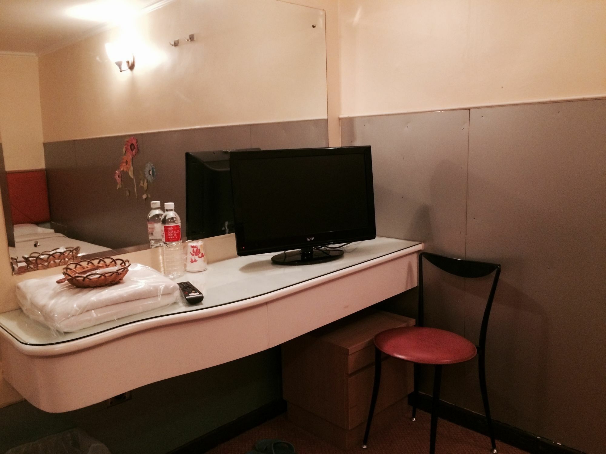 J Hotel ฮ่องกง ภายนอก รูปภาพ
